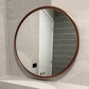 Alternative view of BBAURARND80